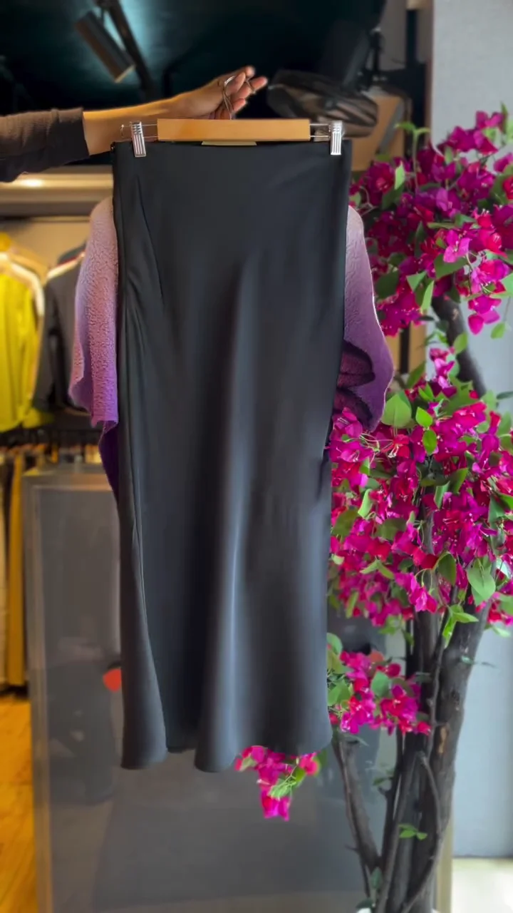 lavender bloom gradient top & noir shorts